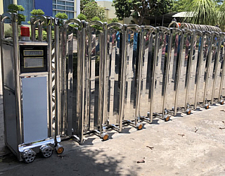 CỔNG XẾP INOX TRƯỢT TỰ ĐỘNG