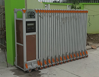 CỔNG XẾP INOX VIỆT NAM CHẤT LƯỢNG